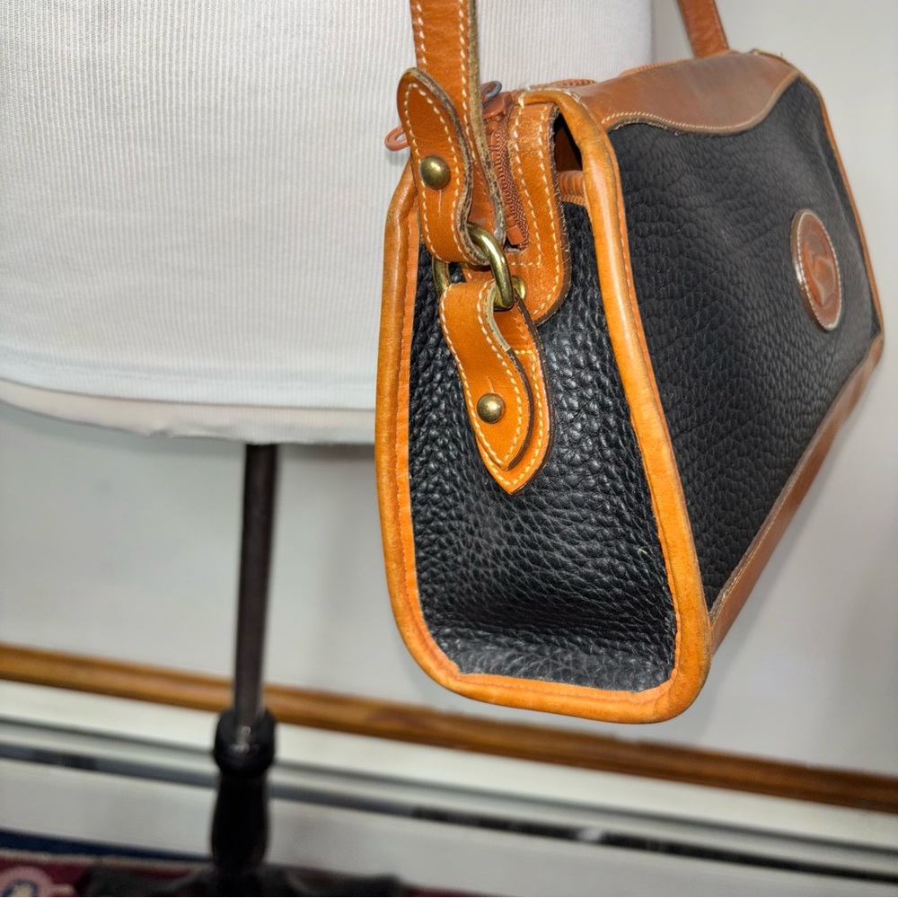 Vintage Dooney & Bourke USA Leather Crossbody Shoulder Bag Black Brown Trim - Picture 5 of 14